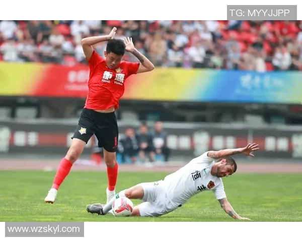 中甲激战上海申鑫迎战深圳佳兆业争夺关键三分之战